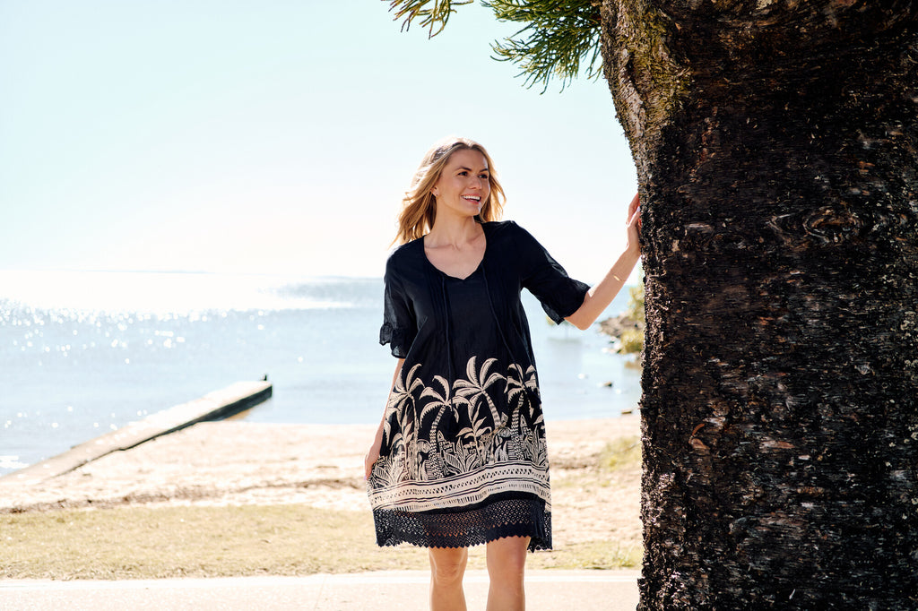 Hannah mono border navy