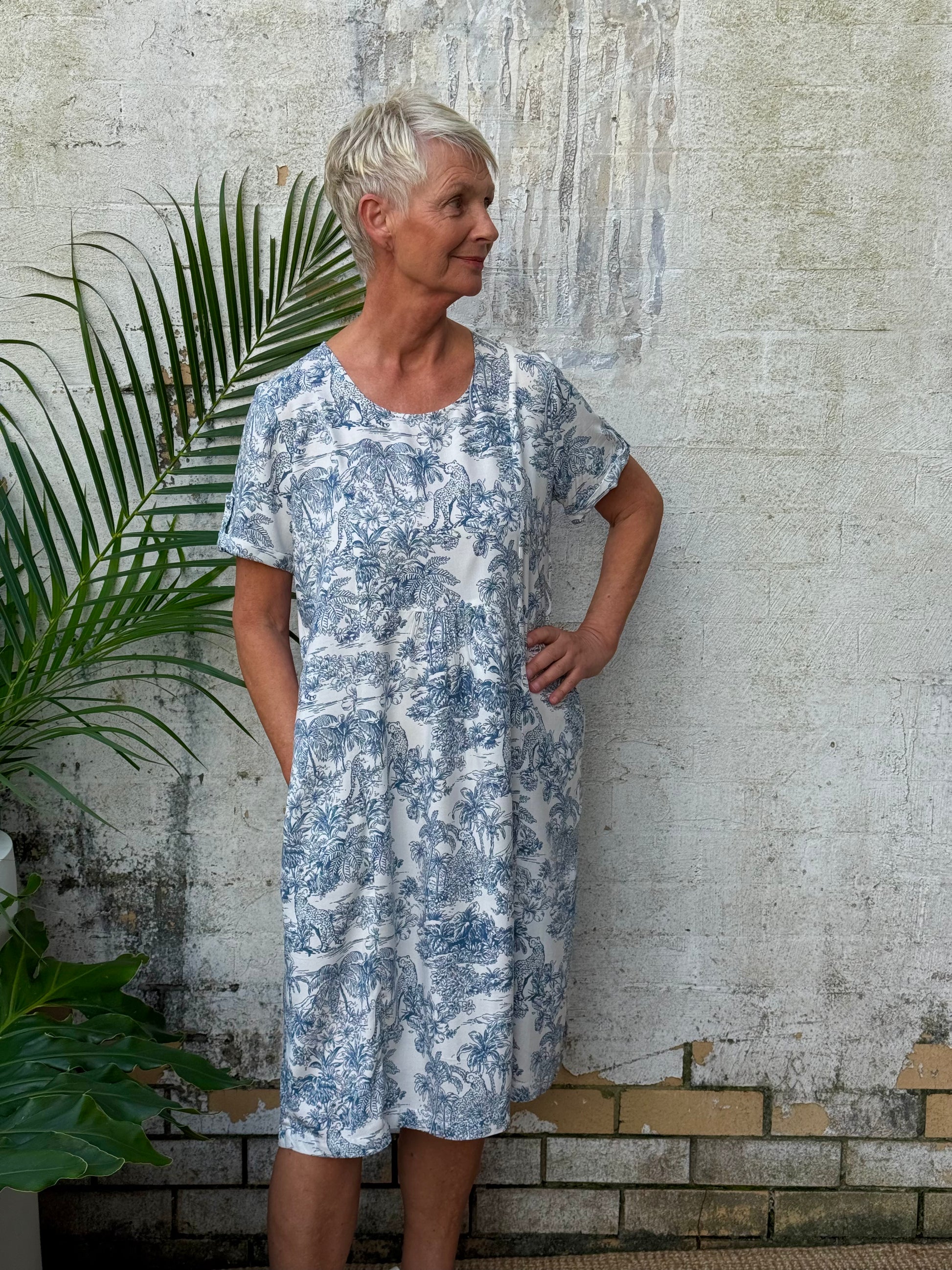 Mary Jungle Grey