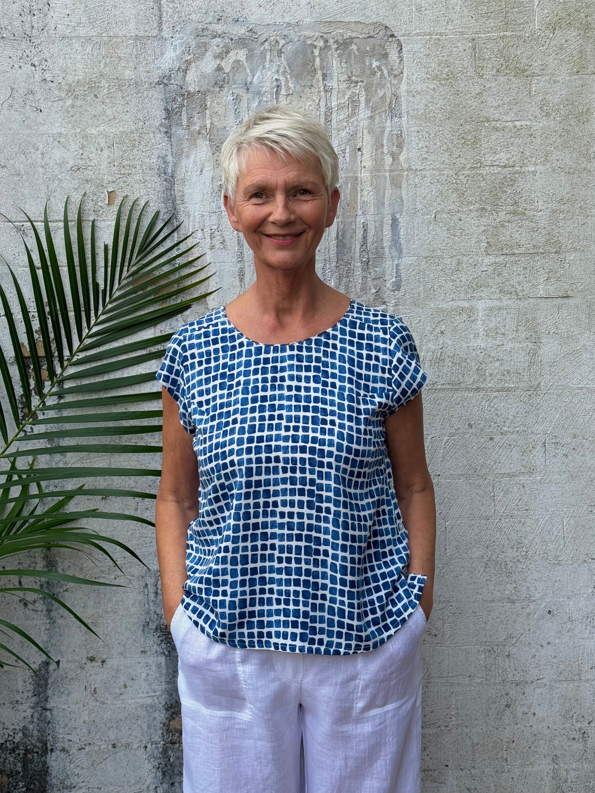 Gina Blue Squares