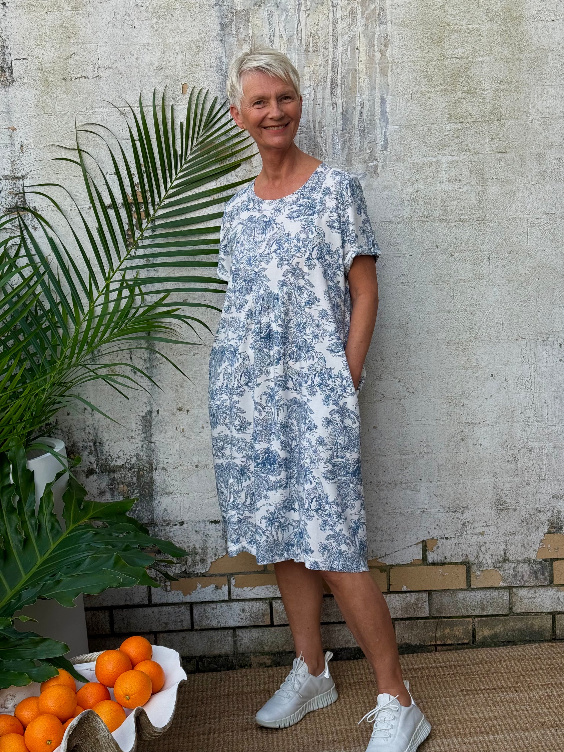 Mary Jungle Grey