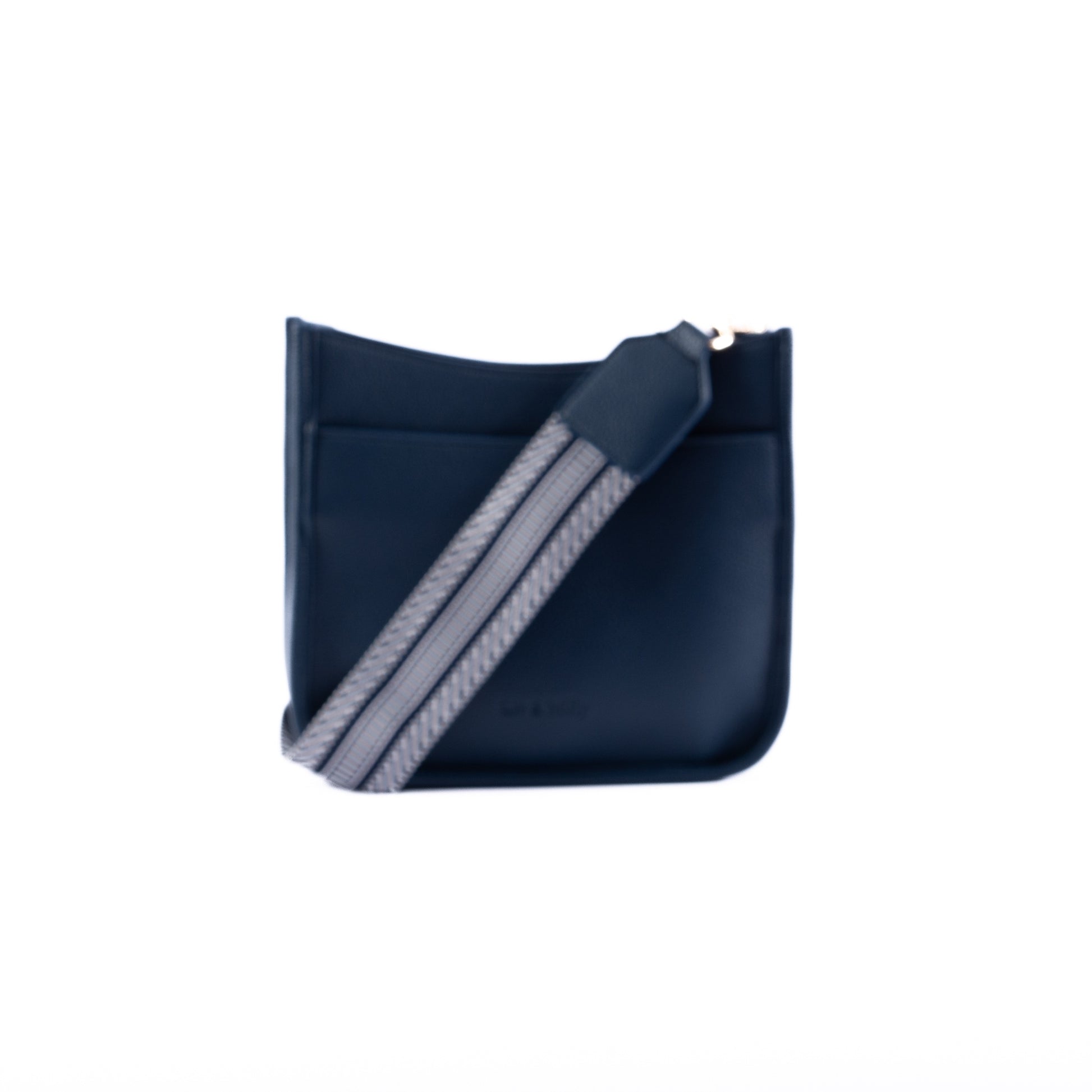 Giselle Navy
