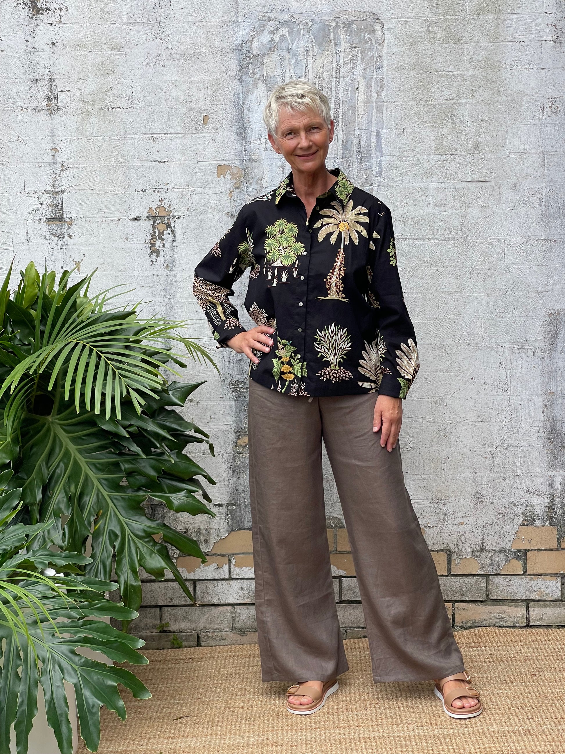 Michelle Black Oasis