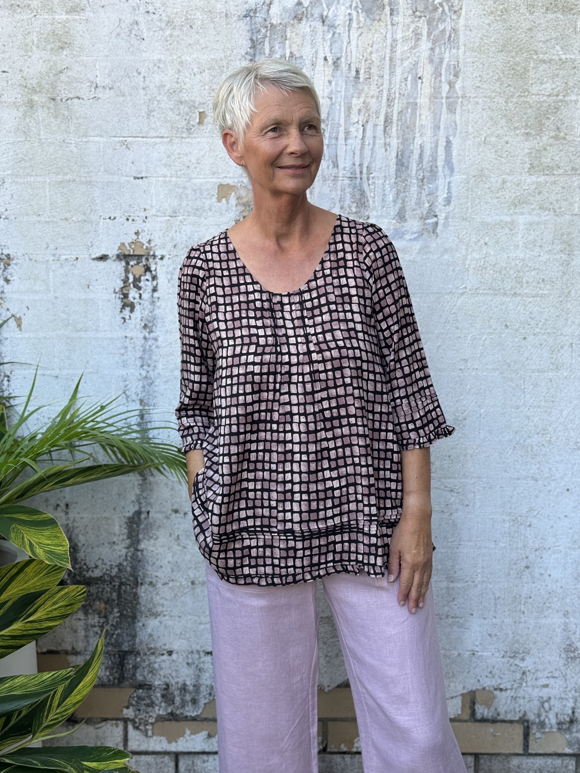Eva Taupe Square