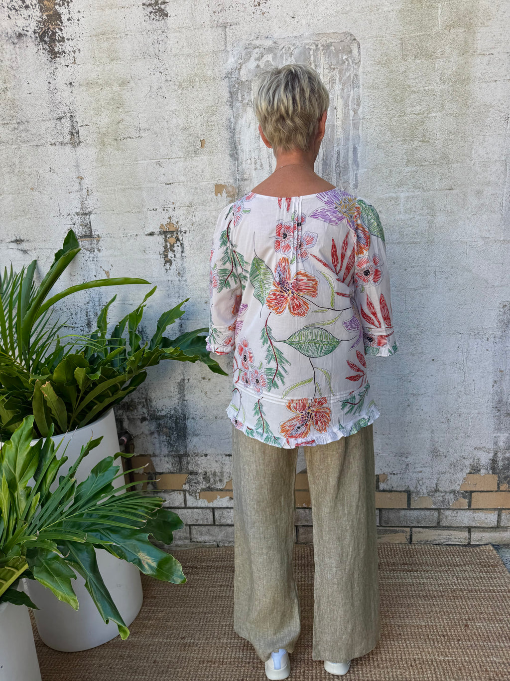 Eva Crayon Bloom White
