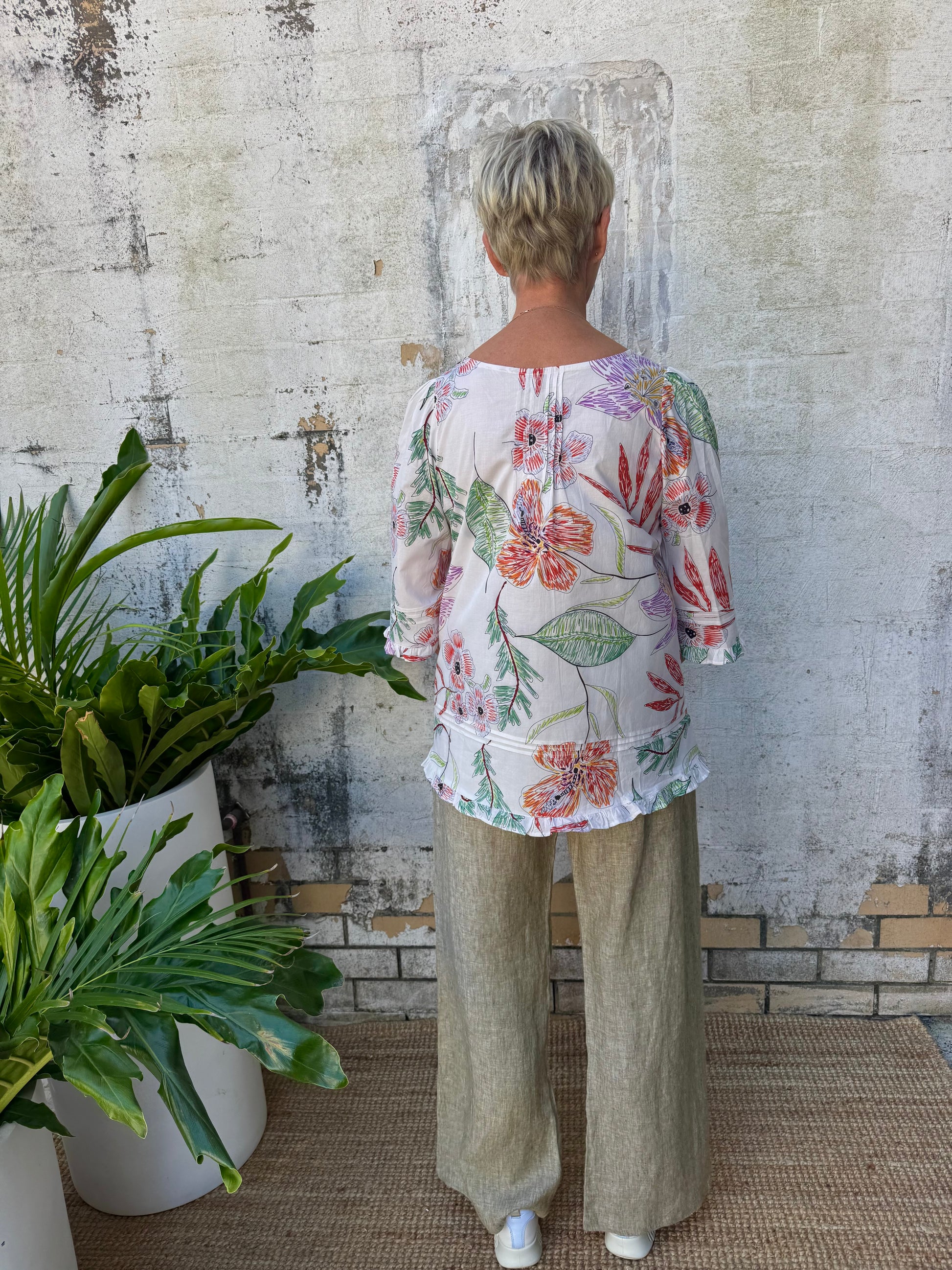 Eva Crayon Bloom White