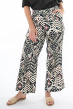 Load image into Gallery viewer, Tribal print pant
